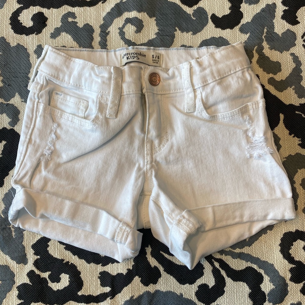 Girl’s 5-6 (Kids) White Abercrombie Kids Shorts